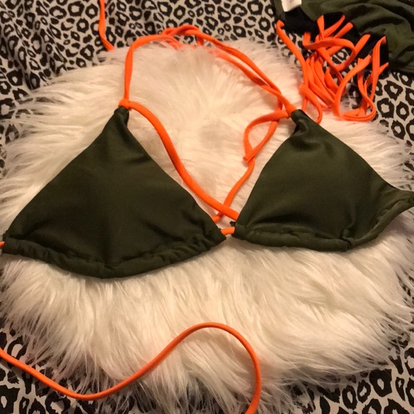 Swimsuit - Picture 5 of 7